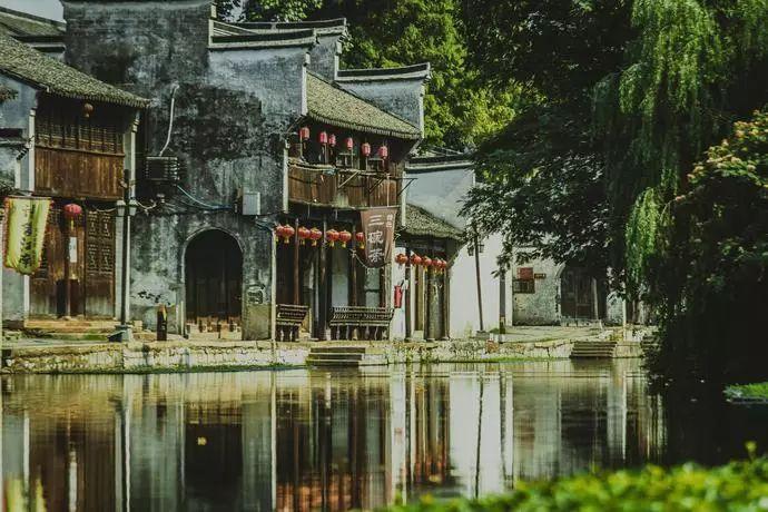 神秘的演员